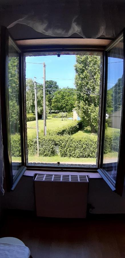 Chez Josie, Chambre 18Mcarre Dans Une Longere Normande Francheville  Экстерьер фото